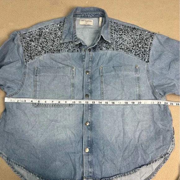 One Teaspoon Shirt womens XS blue denim jean snap front embellished Daria - Picture 3 of 11